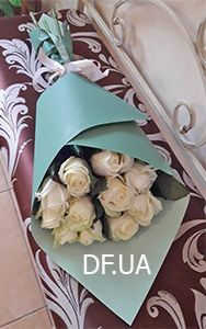 Bouquets of short roses