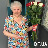 Bouquet of 11 white and red roses - Photo 1