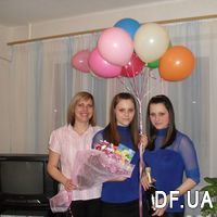 5 chrysanthemums bouquet - Photo 3