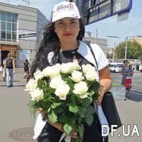 19 white roses bouquet - Photo 3