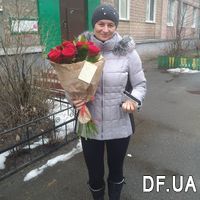 Bouquet of 15 red roses in craft - Photo 3
