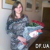 Bouquet of 19 red roses - Photo 1