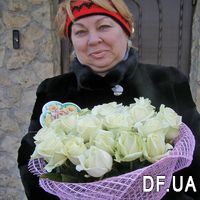 Букет із 21 білої троянди - Фото 1