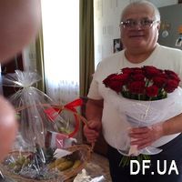 Good bouquet of red roses - Photo 1