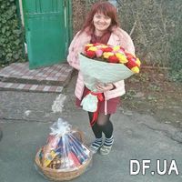 Huge basket of sweets - Photo 1