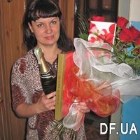 Large red roses - Photo 1