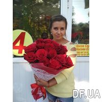 Large red roses - Photo 2