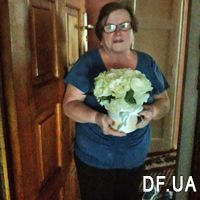 11 white roses in a box - Photo 1