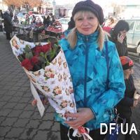 Simple bouquet of roses - Photo 3