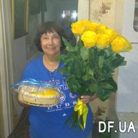 15 yellow imported roses and cake
