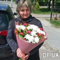White-pink bouquet of chrysanthemums and alstromeria