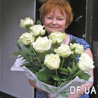 Bouquet of 11 white cascade roses