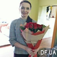 A bouquet of red roses - Photo 1