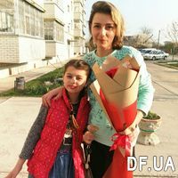A bouquet of red roses - Photo 2