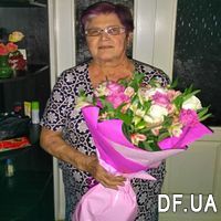 Bouquet in pink and white colors of roses and alstromeria