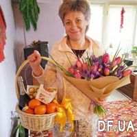 Irises and tulips in a bouquet - Photo 1
