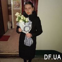 Cascading bouquet of white roses in paper