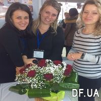 Basket of 9 red roses with baby's breath