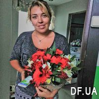 Red and white bouquet of flowers