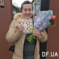 Funny bouquet of bright flowers - Photo 1