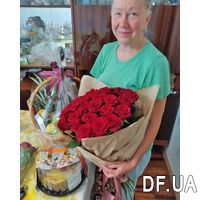 Bouquet of burgundy roses - Photo 2