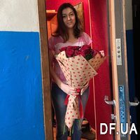 Bouquet of 15 red roses in craft - Photo 6