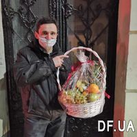 Basket with fruits buy - Photo 10