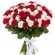 White bouquet of roses