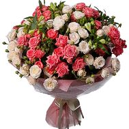 Bouquets of small roses