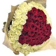 Bouquet of roses in the form of heart