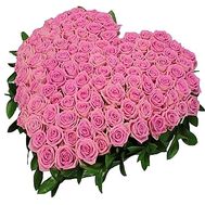 Heart of 101 pink roses