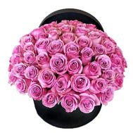 Large round box with roses