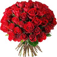Bouquet of red roses with a birthday