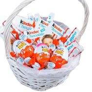 Sweets basket Kinder