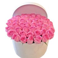 Beautiful round box of pink roses