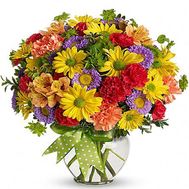Chic bouquet of wildflowers