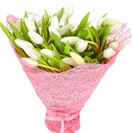 White tulips in a bouquet