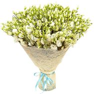 Beautiful bouquet of eustoma