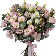 Bouquet of white-red eustoma