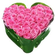 Heart of pink roses