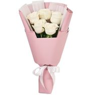 5 white roses