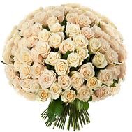 Large bouquet of cream roses