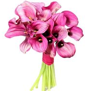 Bouquet of pink callas
