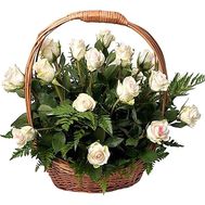 Bouquet in the basket to buy