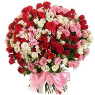 Beautiful bouquet of bush roses