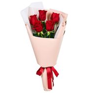 5 red roses
