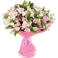Pink alstroemerias in bouquet