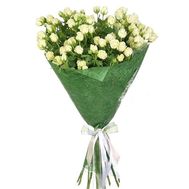 Bouquet of white small spray roses