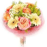 Bouquet with peach roses, gerberas and chrysanthemums