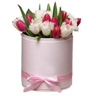 Delicate box with tulips